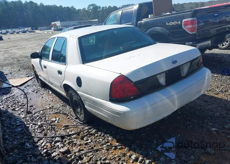 2003 Ford Crown Victoria Police z USA, uszkodzony, nr VIN 2FAFP71W73X114932